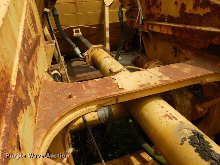 image for item DF2673 1979 Caterpillar 627B  conventional scraper