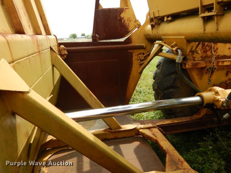 image for item DF2673 1979 Caterpillar 627B  conventional scraper