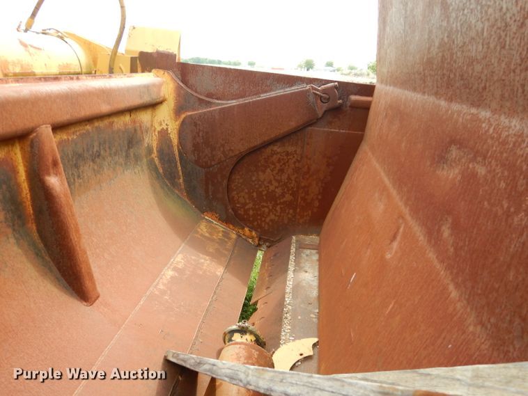 image for item DF2673 1979 Caterpillar 627B  conventional scraper