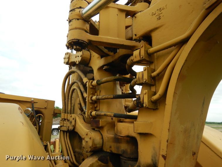 image for item DF2673 1979 Caterpillar 627B  conventional scraper