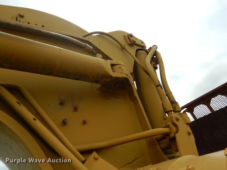 image for item DF2673 1979 Caterpillar 627B  conventional scraper