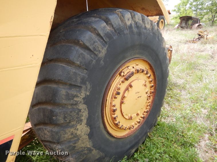 image for item DF2673 1979 Caterpillar 627B  conventional scraper