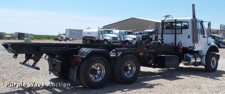 image for item DG2115 2007 Freightliner Business Class M2  roll off container truck