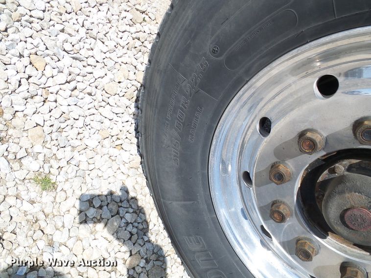 image for item DG2115 2007 Freightliner Business Class M2  roll off container truck