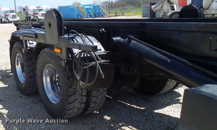 image for item DG2115 2007 Freightliner Business Class M2  roll off container truck