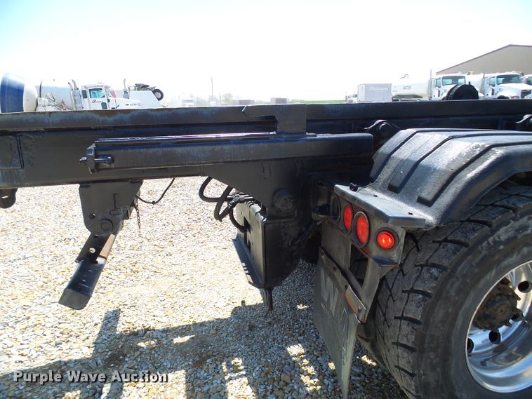 image for item DG2115 2007 Freightliner Business Class M2  roll off container truck