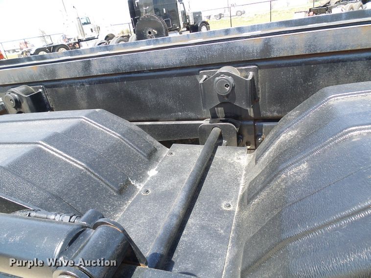 image for item DG2115 2007 Freightliner Business Class M2  roll off container truck