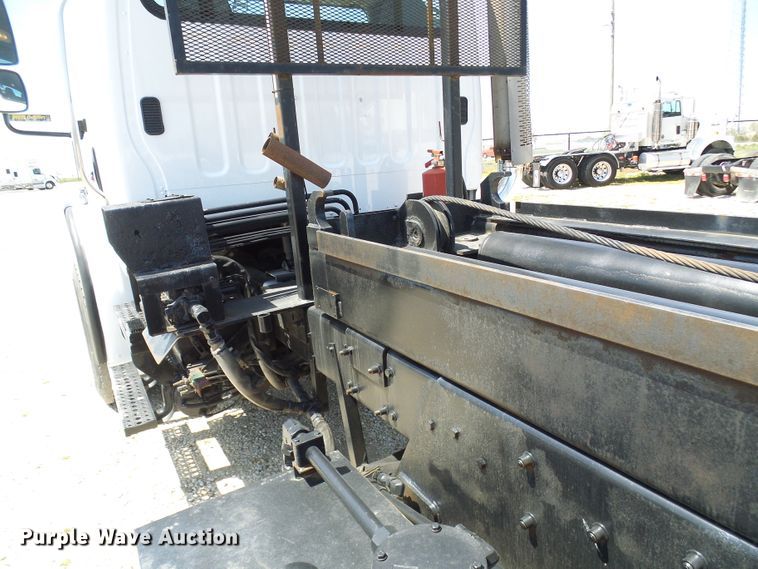 image for item DG2115 2007 Freightliner Business Class M2  roll off container truck