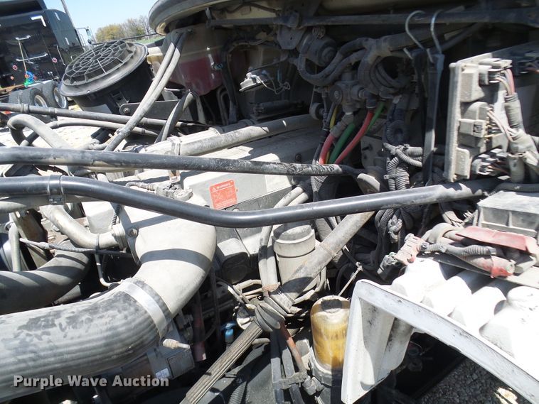 image for item DG2115 2007 Freightliner Business Class M2  roll off container truck