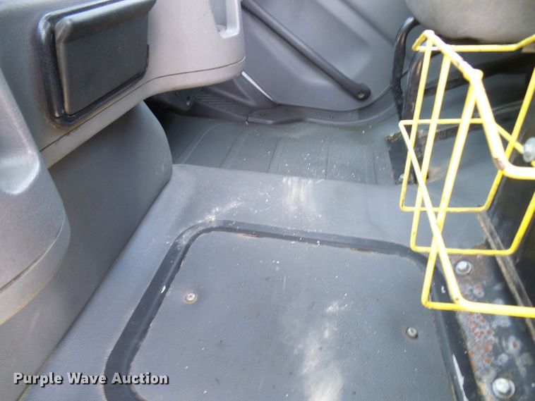 image for item DG2115 2007 Freightliner Business Class M2  roll off container truck