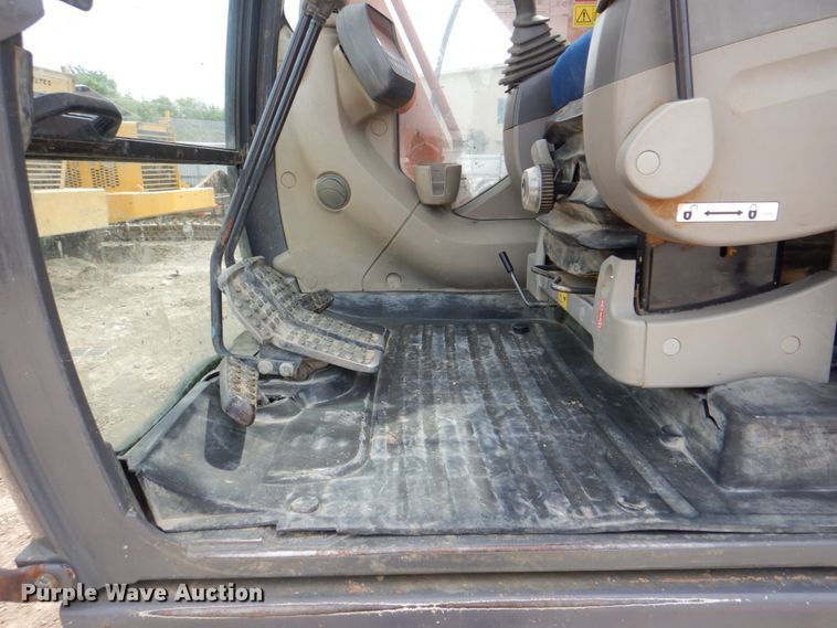 image for item DH5485 2011 Hitachi ZX240LC-3  excavator