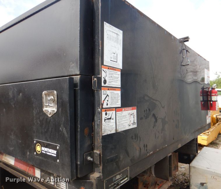 image for item DH5486 2014 Altec 250 flatbed