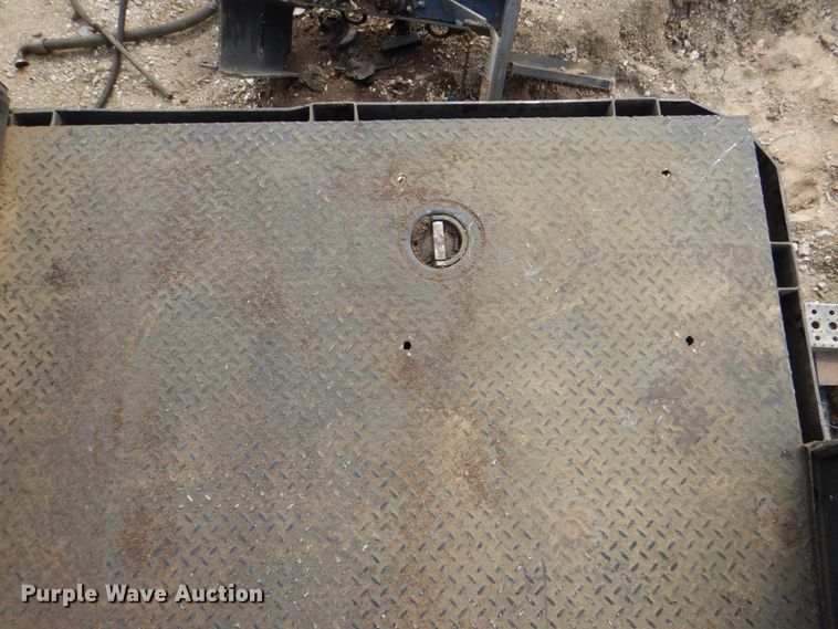 image for item DH5486 2014 Altec 250 flatbed