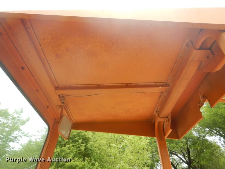 image for item DH5492 1997 Broce RJ300  broom