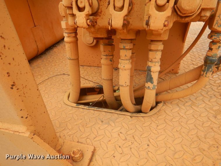 image for item DH5492 1997 Broce RJ300  broom