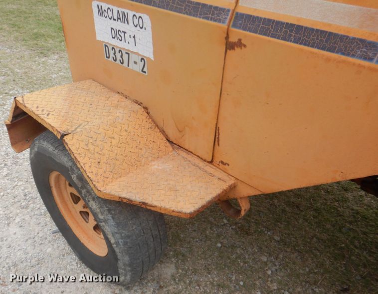 image for item DH5492 1997 Broce RJ300  broom