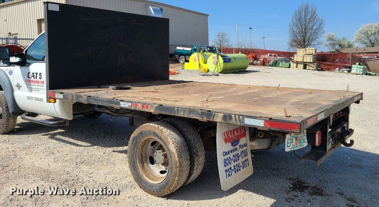 image for item DH5849 2012 Ford F550 Super Duty  flatbed truck