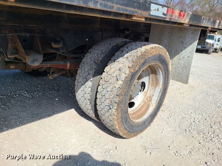 image for item DH5849 2012 Ford F550 Super Duty  flatbed truck