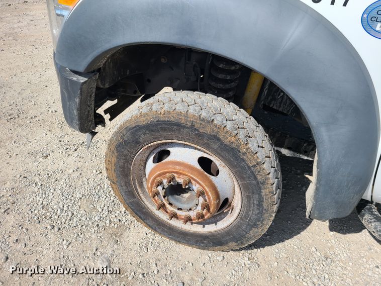 image for item DH5849 2012 Ford F550 Super Duty  flatbed truck