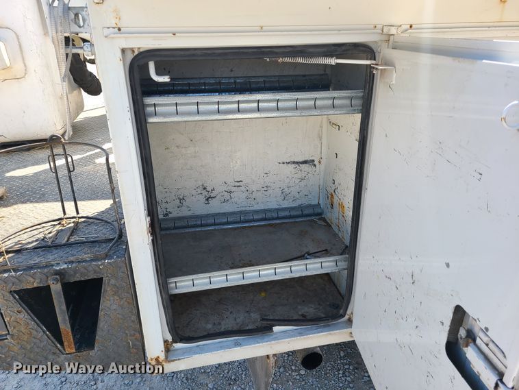 image for item DH5850 2006 Ford F550 Super Duty  bucket truck