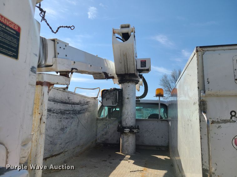 image for item DH5850 2006 Ford F550 Super Duty  bucket truck