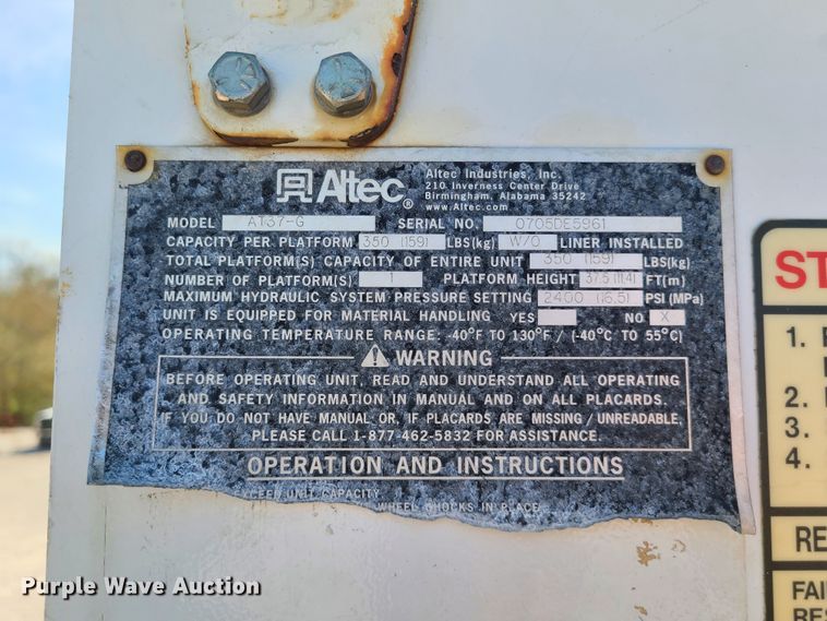 image for item DH5850 2006 Ford F550 Super Duty  bucket truck