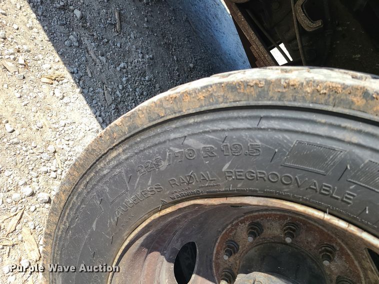 image for item DH5850 2006 Ford F550 Super Duty  bucket truck