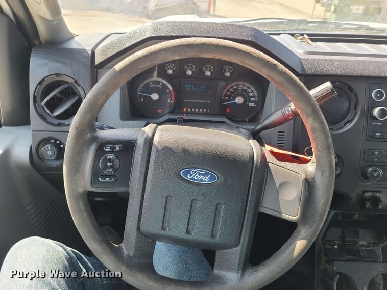 image for item DH5851 2012 Ford F550 Super Duty  flatbed truck