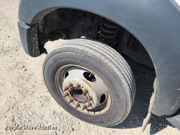 image for item DH5851 2012 Ford F550 Super Duty  flatbed truck