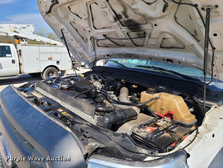 image for item DH5851 2012 Ford F550 Super Duty  flatbed truck