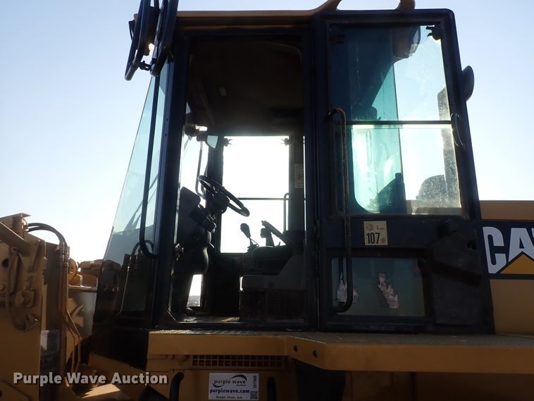 image for item DI7368 2002 Caterpillar 938G  wheel loader