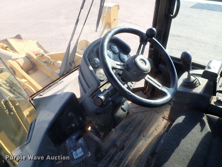 image for item DI7368 2002 Caterpillar 938G  wheel loader