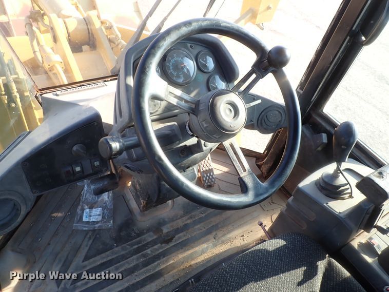 image for item DI7368 2002 Caterpillar 938G  wheel loader