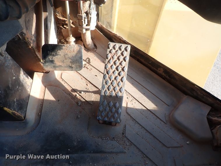 image for item DI7368 2002 Caterpillar 938G  wheel loader