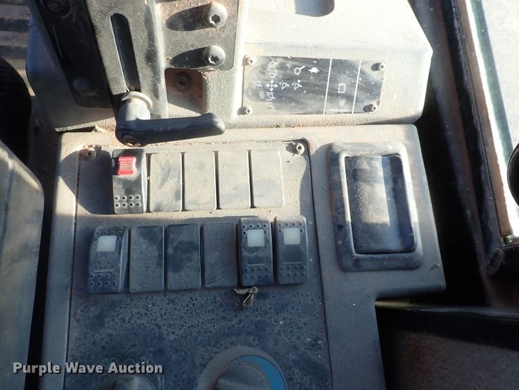 image for item DI7368 2002 Caterpillar 938G  wheel loader