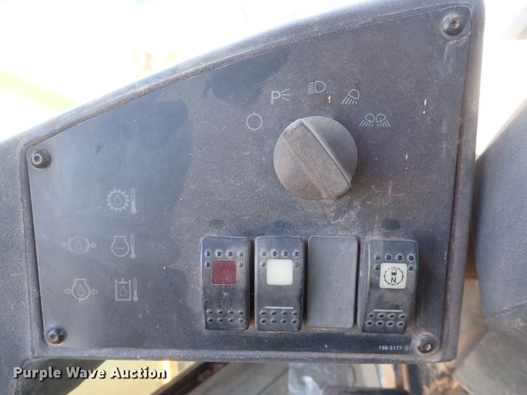 image for item DI7368 2002 Caterpillar 938G  wheel loader