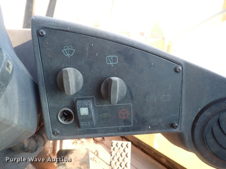image for item DI7368 2002 Caterpillar 938G  wheel loader