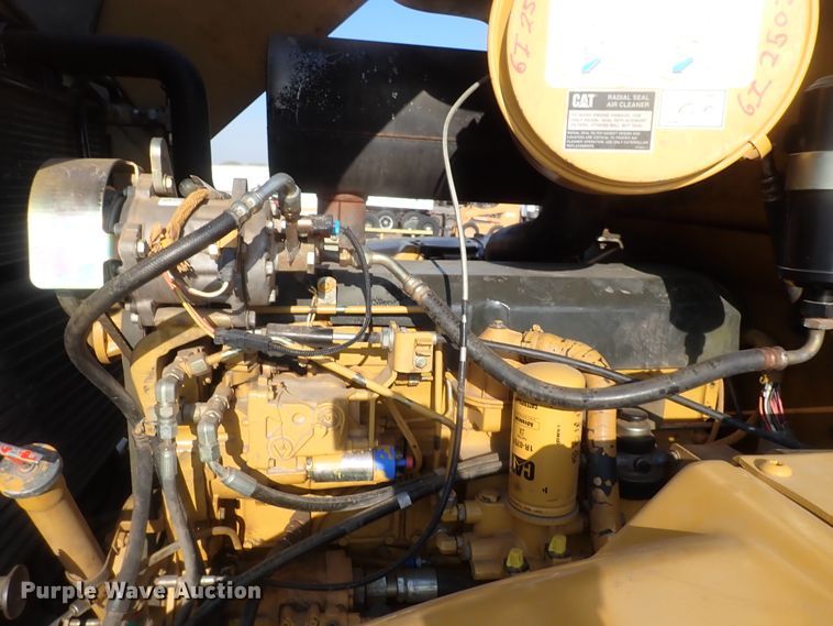 image for item DI7368 2002 Caterpillar 938G  wheel loader