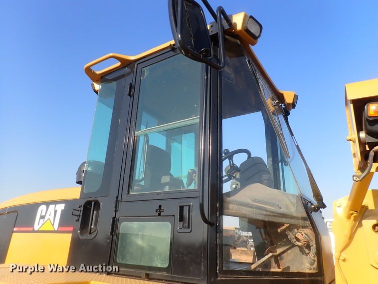 image for item DI7368 2002 Caterpillar 938G  wheel loader