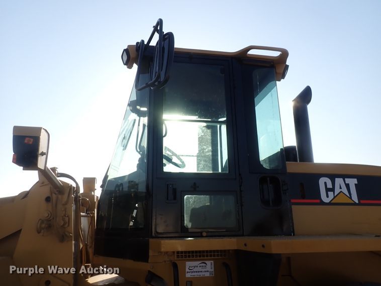 image for item DI7368 2002 Caterpillar 938G  wheel loader