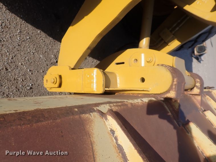 image for item DI7368 2002 Caterpillar 938G  wheel loader