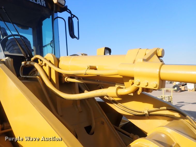 image for item DI7368 2002 Caterpillar 938G  wheel loader