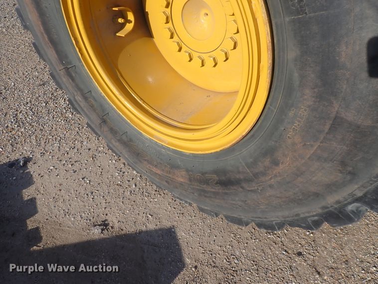 image for item DI7368 2002 Caterpillar 938G  wheel loader