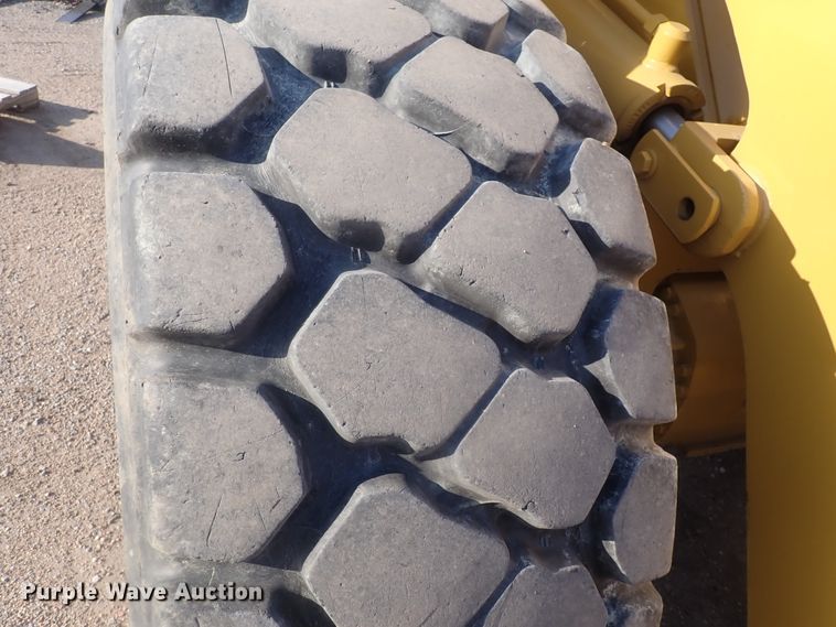 image for item DI7368 2002 Caterpillar 938G  wheel loader