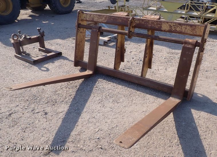 image for item DI7368 2002 Caterpillar 938G  wheel loader