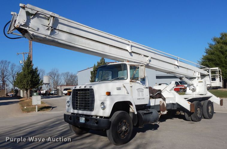 image for item DI8086 1985 Ford 9000  bucket truck