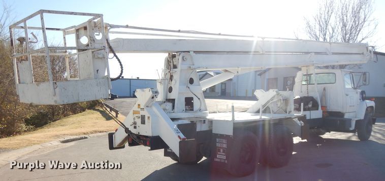 image for item DI8086 1985 Ford 9000  bucket truck