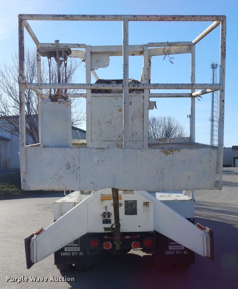 image for item DI8086 1985 Ford 9000  bucket truck