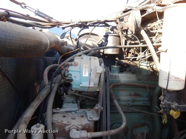 image for item DI8086 1985 Ford 9000  bucket truck