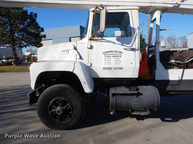 image for item DI8086 1985 Ford 9000  bucket truck